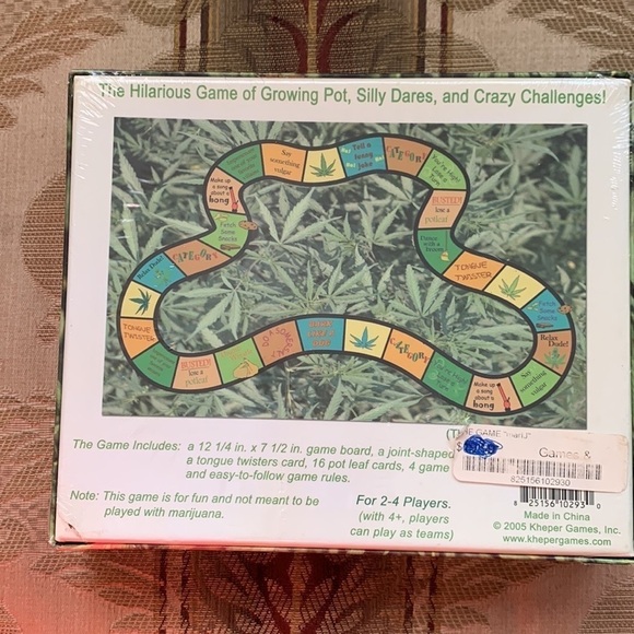 New in box vintage 2005 board game - Picture 2 of 2